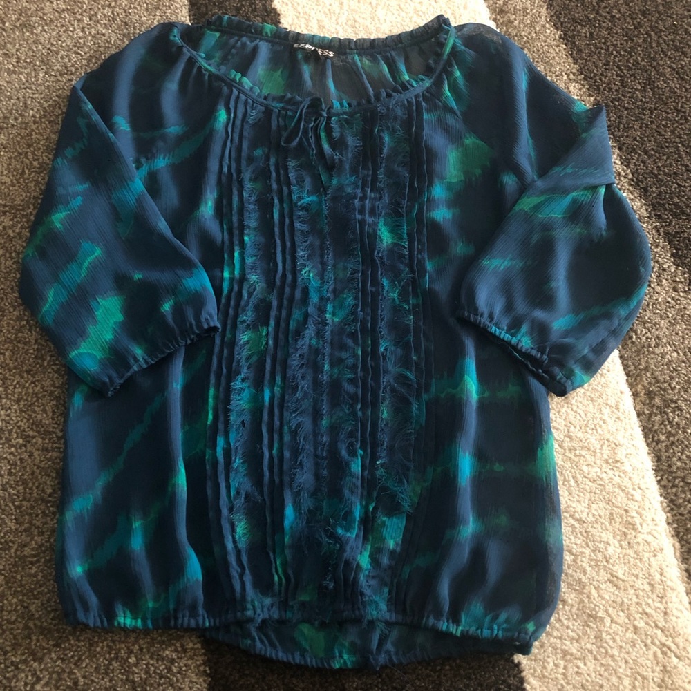 Express 3/4 Sleeve length green top